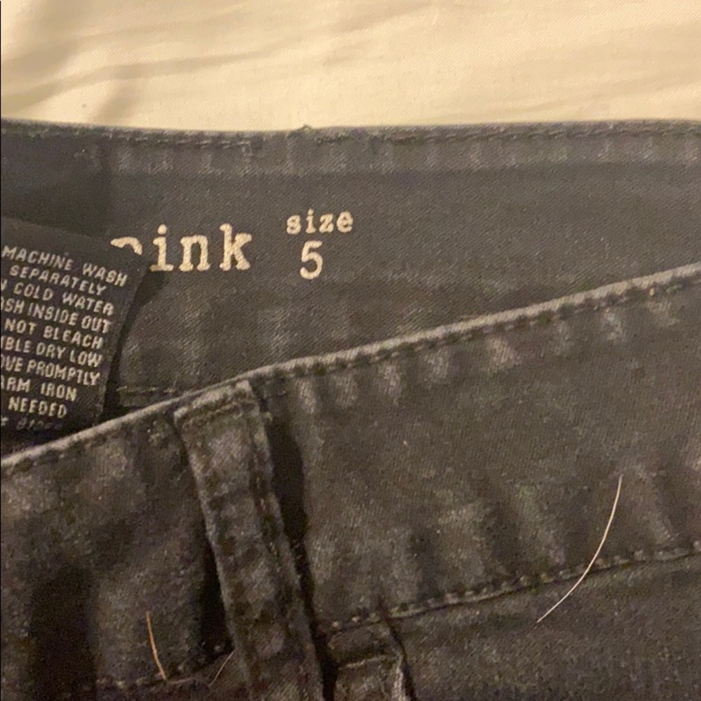 Back shorts - Picture 3 of 3